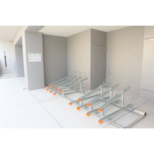 メイプル岩塚本通の物件内観写真