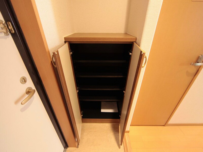 セレブランド堀田駅前の物件内観写真