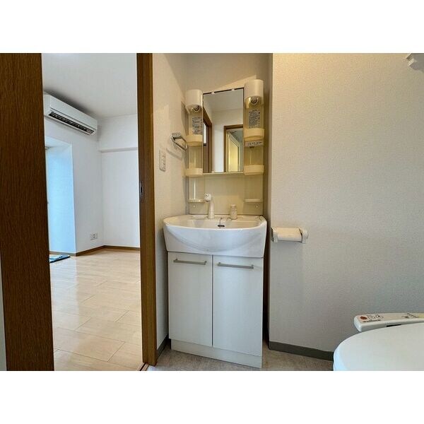 ベレーサ新瑞橋の物件内観写真