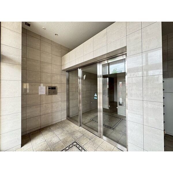 ベレーサ新瑞橋の物件外観写真