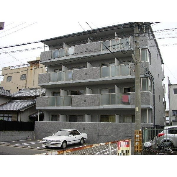 Dorf Adonの物件外観写真