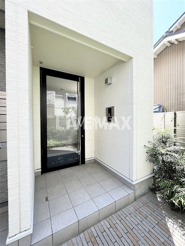 ブルースカイの物件外観写真