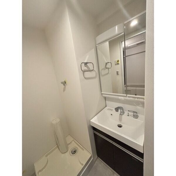 エステシア名駅の物件内観写真