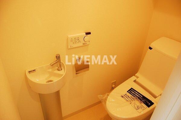 KDX泉レジデンスの物件内観写真