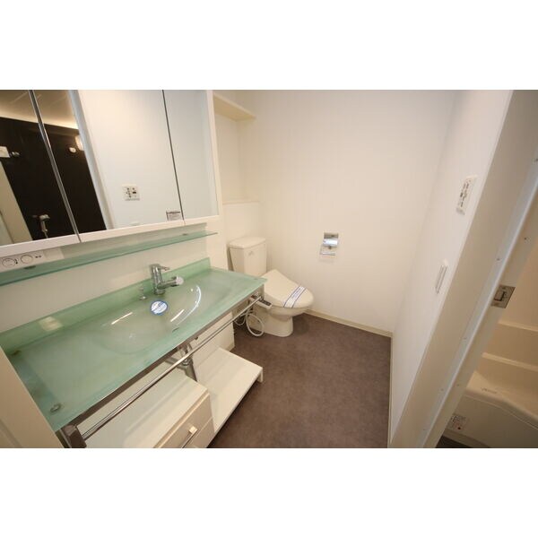 エルブ浄心の物件内観写真