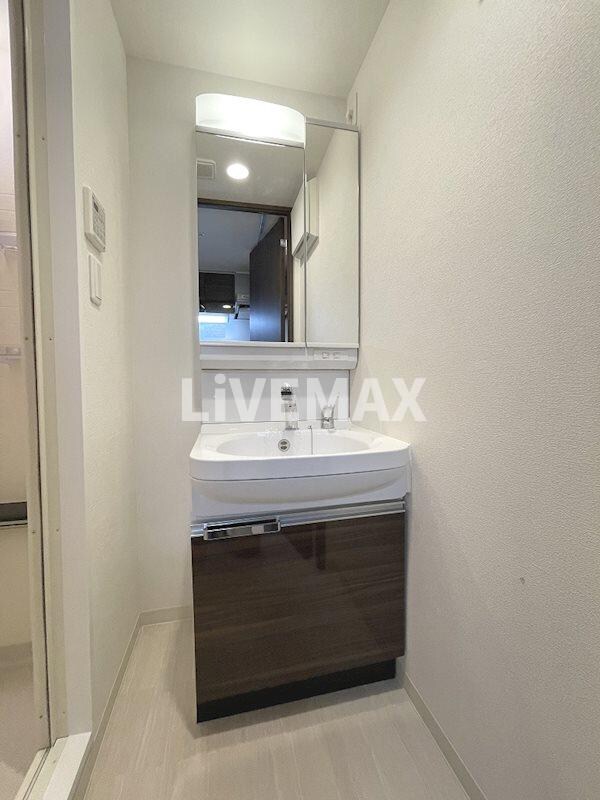 プレサンスNAGOYA本陣の物件内観写真