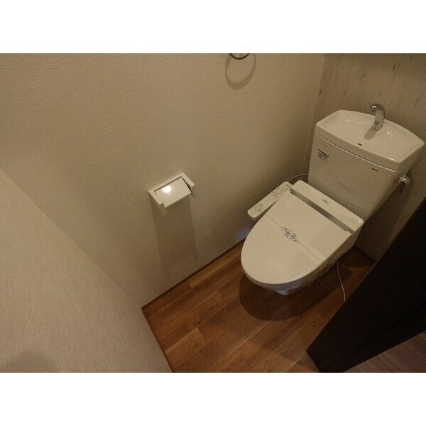 Grandtic Residence堀田の物件内観写真