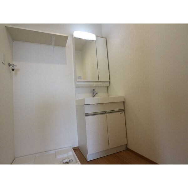 Grandtic Residence堀田の物件内観写真