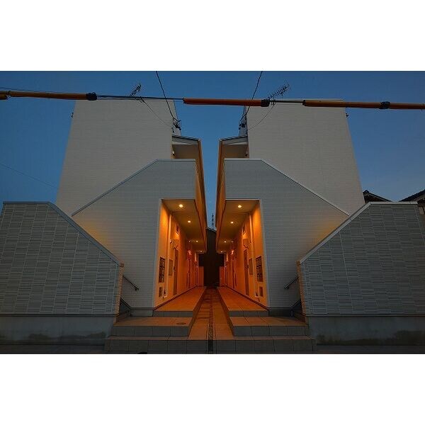 CRASTINE芝町の物件外観写真