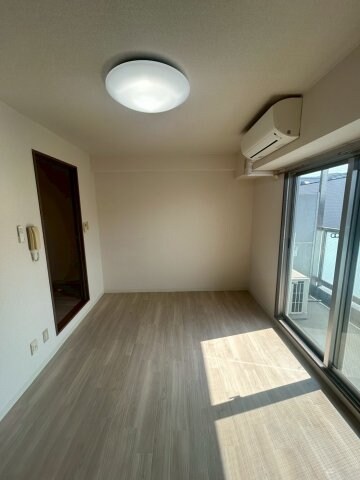 AMBER HOUSE Jinguの物件内観写真