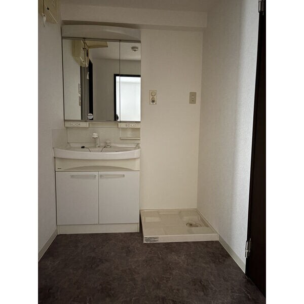 フォレシティ新栄の物件内観写真