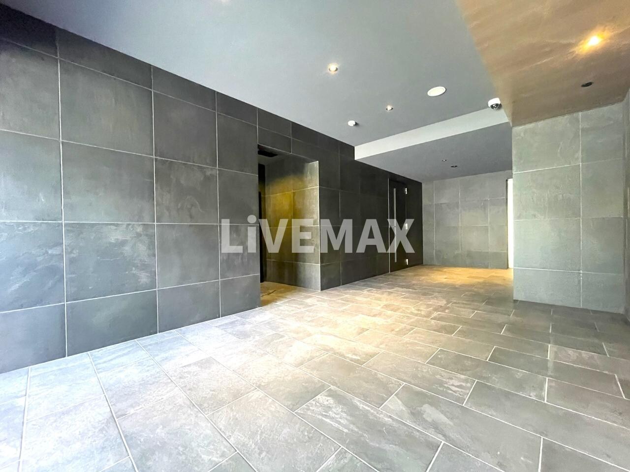 ルネフラッツ庄内通駅前の物件外観写真