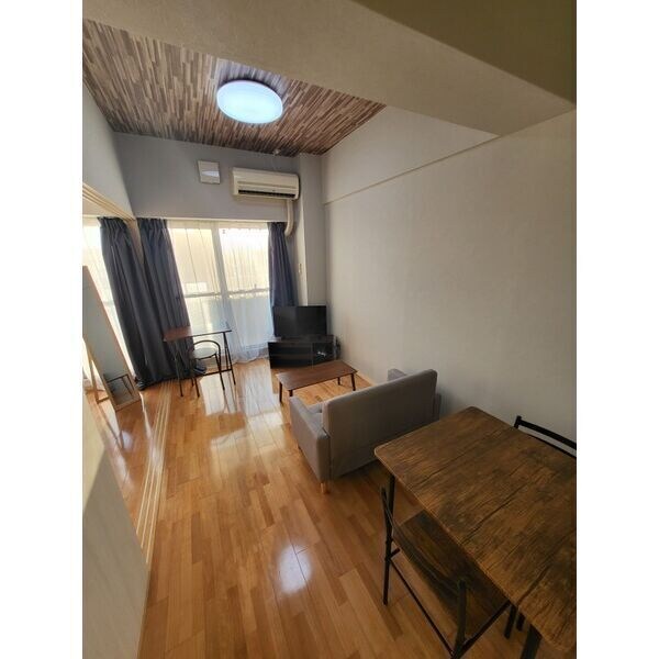 South Valleyの物件内観写真