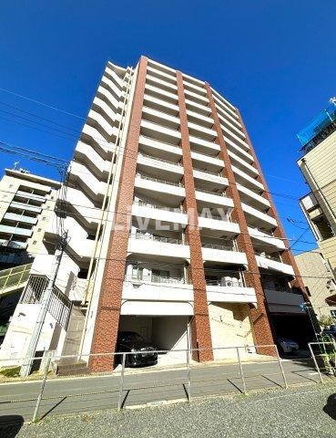 プラウランド名駅の物件外観写真