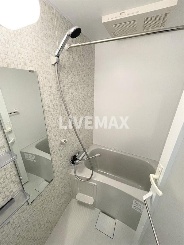 ディアレイシャス泉の物件内観写真