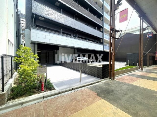 プレサンス名古屋ルーカスの物件外観写真