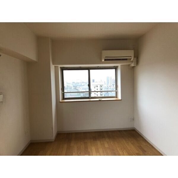 クイーンズ・スクエアの物件内観写真