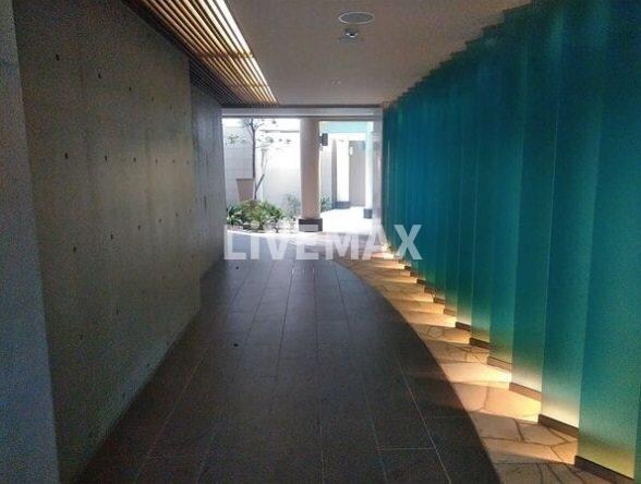 CASTELLO LUSSOの物件外観写真