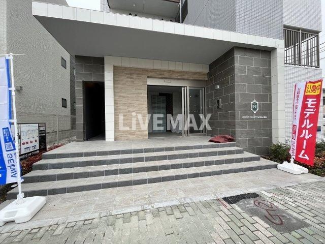 グリーンコート中島の物件外観写真