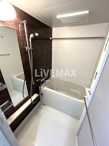 エスカルコートの物件内観写真