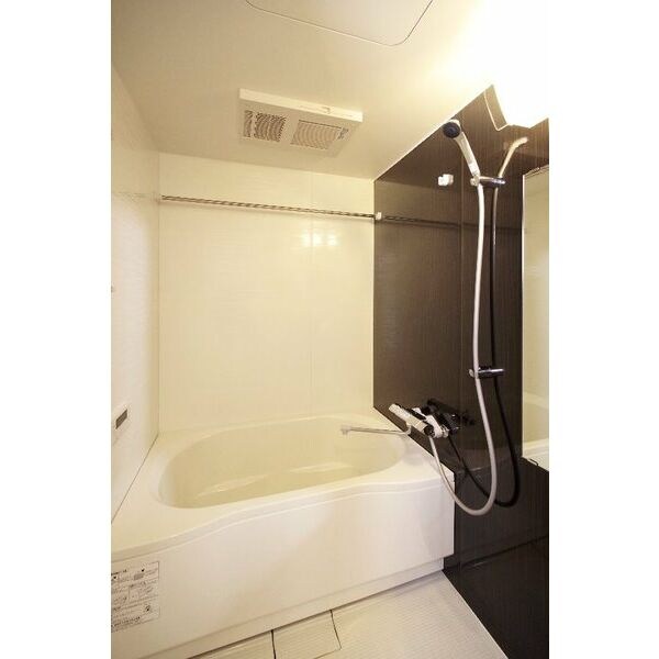 ウルフィエスタ桜山の物件内観写真