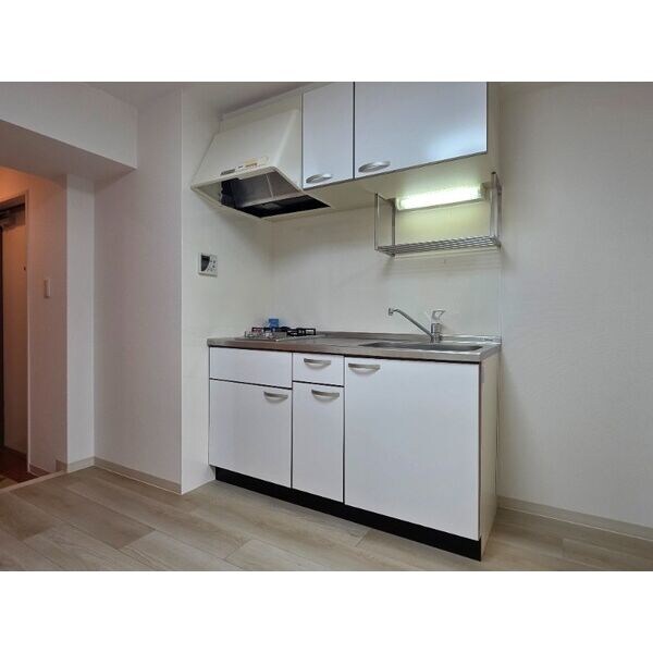 プロビデンス栄南の物件内観写真