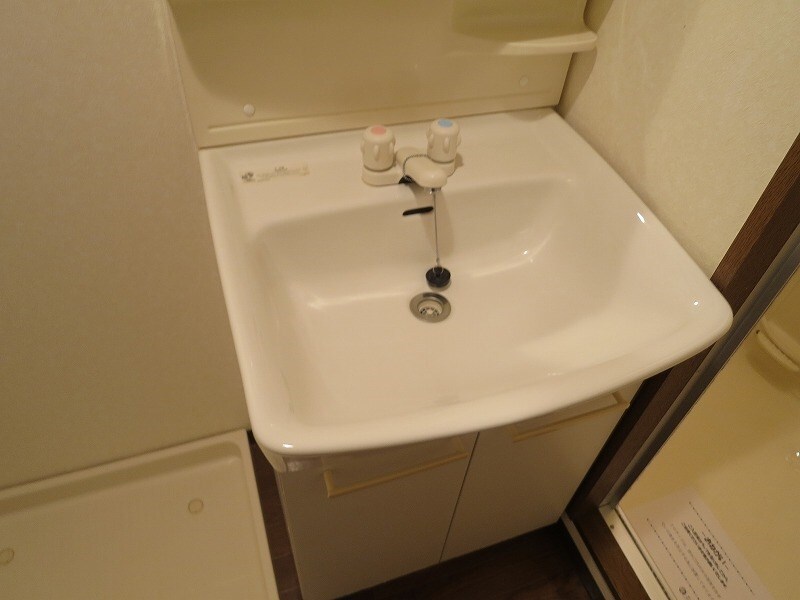 国際センター駅 徒歩4分 6階の物件内観写真