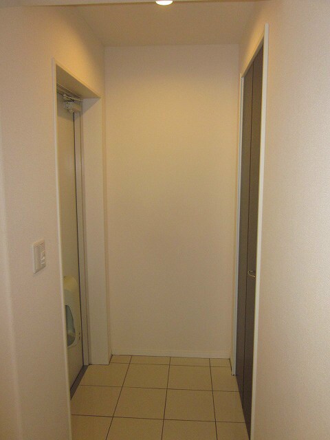 国際センター駅 徒歩9分 1階の物件内観写真