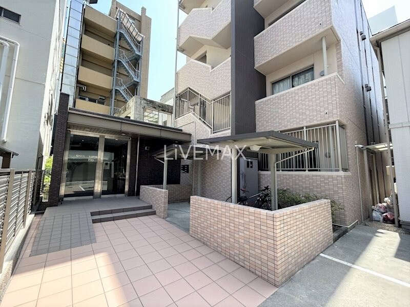 国際センター駅 徒歩9分 2階の物件外観写真