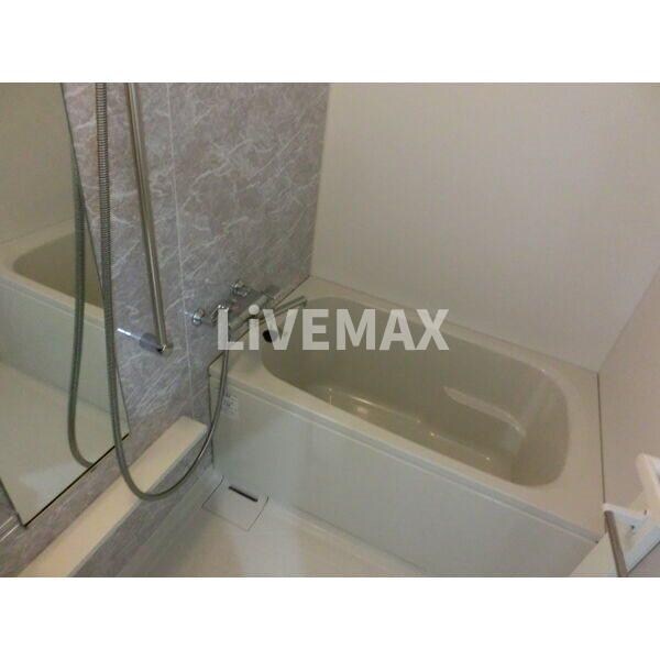 ブルースカイの物件内観写真