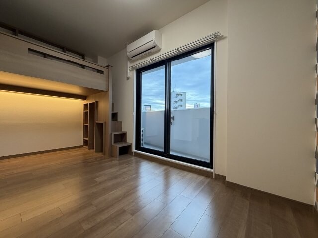 エステシア名駅の物件内観写真