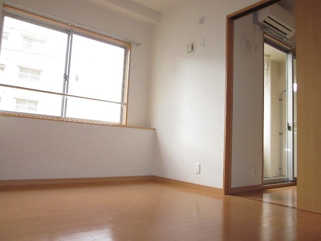 スリーウェイ金山の物件内観写真