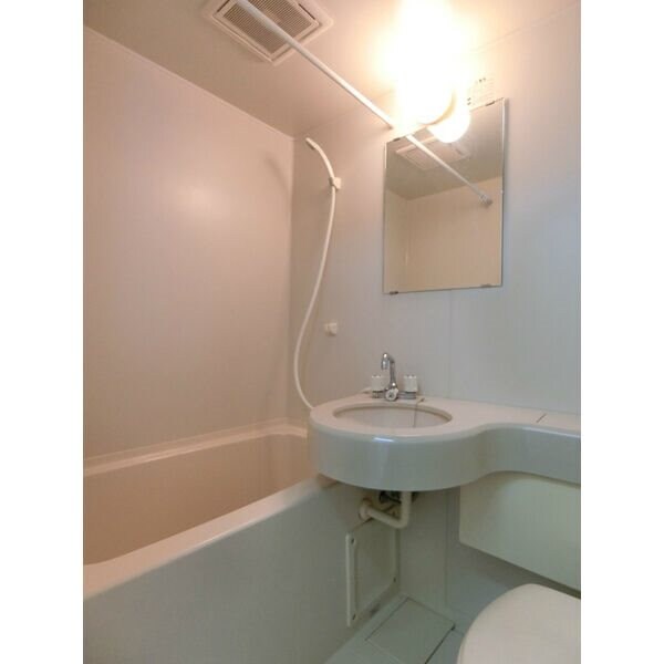 コンフォルト鶴舞の物件内観写真