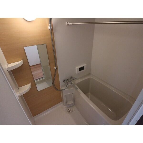 Grandtic Residence堀田の物件内観写真