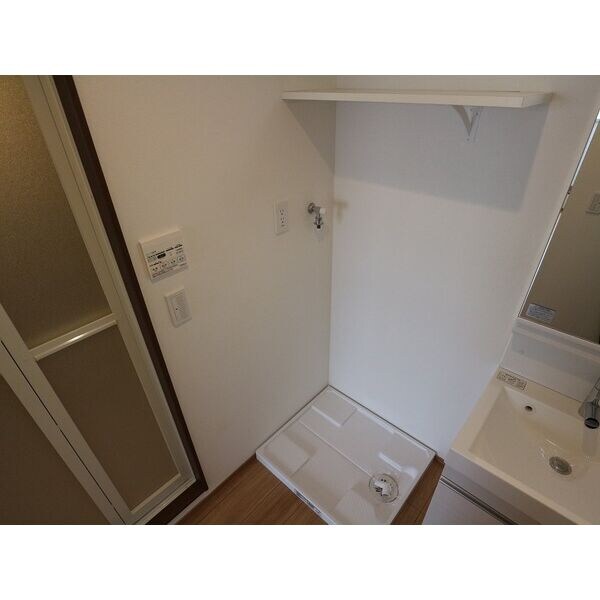 Grandtic Residence堀田の物件内観写真