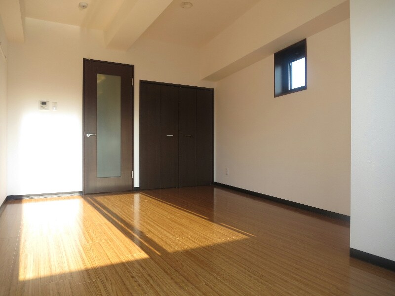 新栄町駅 徒歩5分 2階の物件内観写真