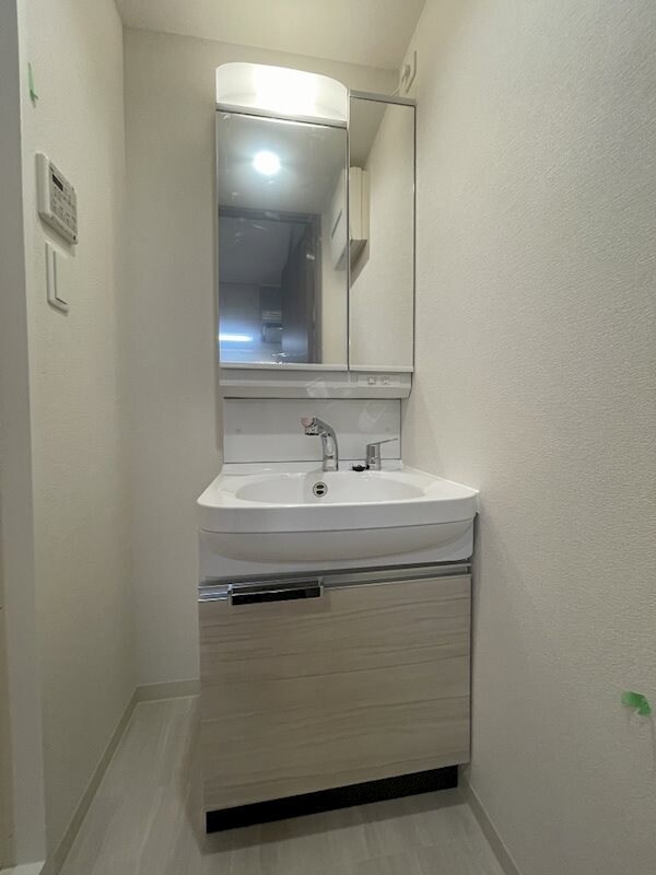 新栄町駅 徒歩1分 3階の物件内観写真