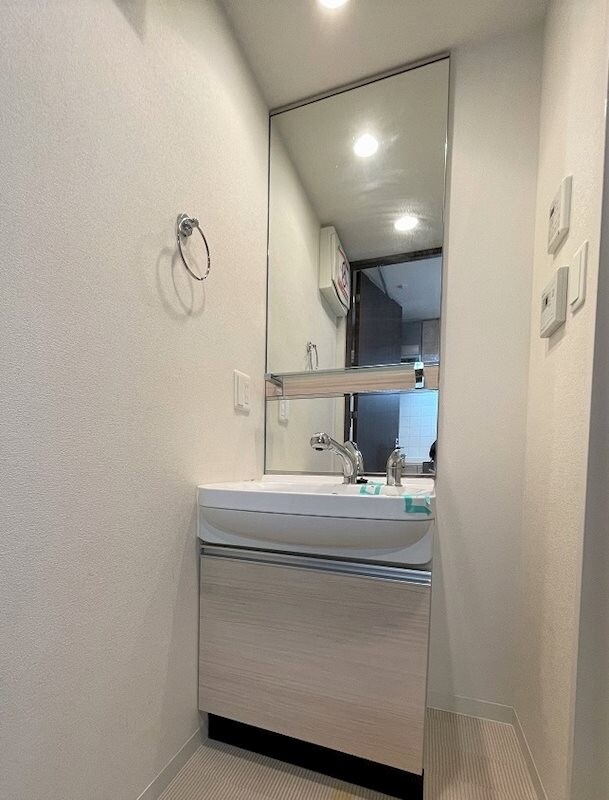 名古屋駅 徒歩8分 9階の物件内観写真