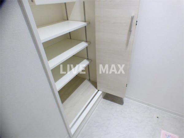 Ｄｅｌｉｚｉａ三条堀川の物件内観写真