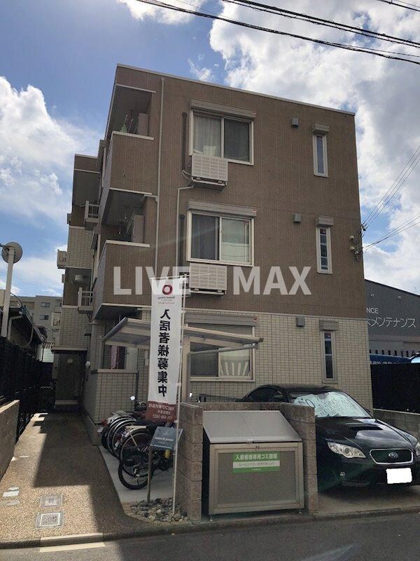 メゾン・ド・プルミエールの物件外観写真