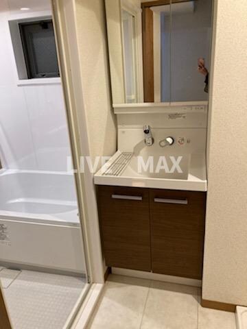 シャトレナカイ三条の物件内観写真