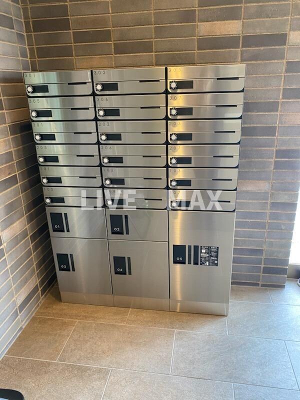 ロータス京都西大路の物件外観写真