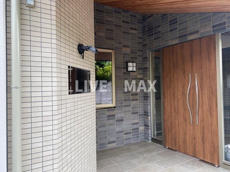 ロータス京都西大路の物件外観写真