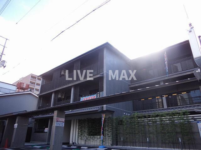 エクセレント二条城北の物件外観写真