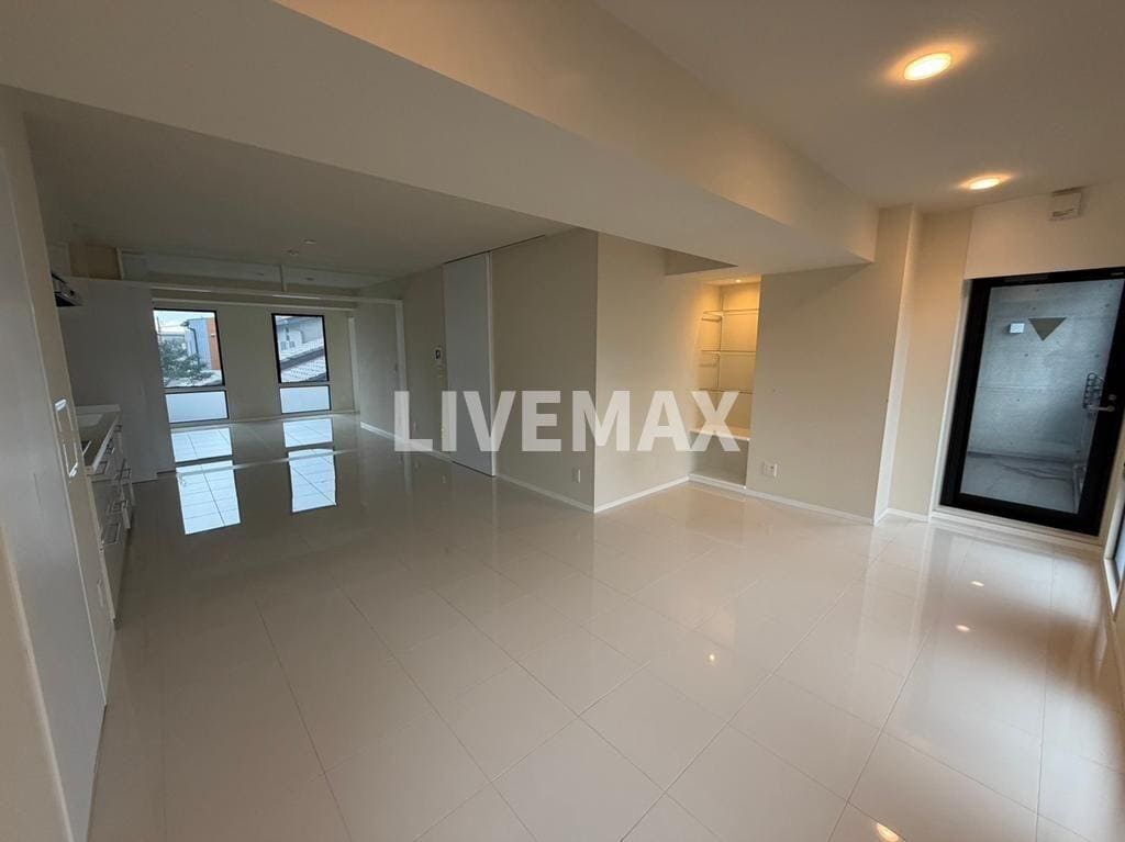 プランドール神宮丸太町の物件内観写真