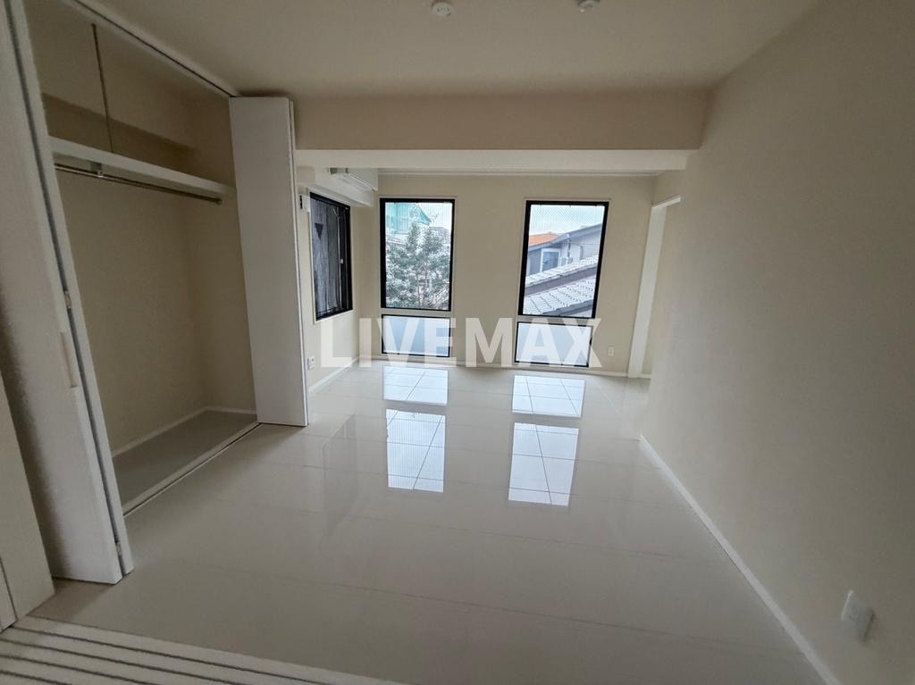 プランドール神宮丸太町の物件内観写真