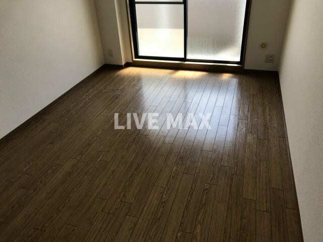 ヴィヴァーチェ四条大宮の物件内観写真