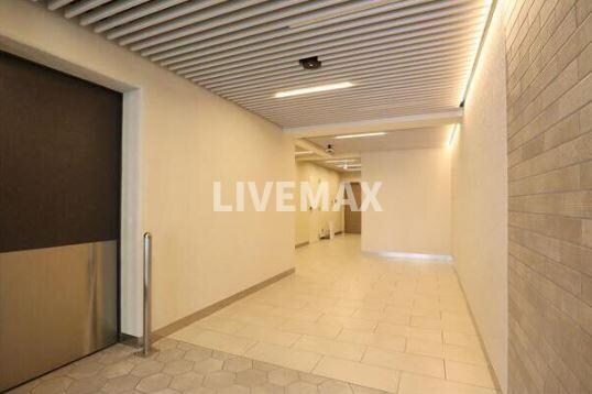 La Fite KARASUMAの物件外観写真