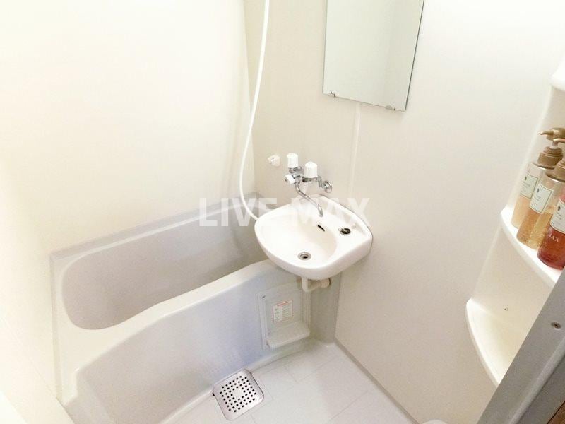 プレサンス京都二条城前の物件内観写真