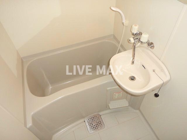 プレサンス京都二条城前の物件内観写真